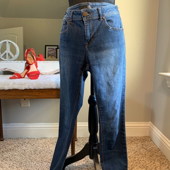 1822 Denim Jeans Slight Distressing Skinny Size 4 - Picture 4 of 9